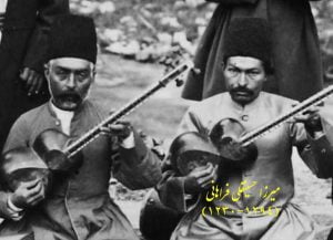 میرزا حسینقلی فراهانی معروف به آقا حسینقلی ، از نوازندگان سرشناس تار اواخر دوران قاجار